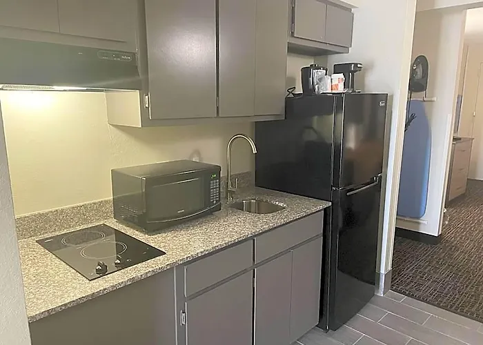 Quality Inn & Suites Spring Lake - Fayetteville Near Fort Bragg